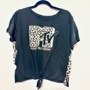 MTV Graphic Tie-Front T-Shirt 2XL EUC